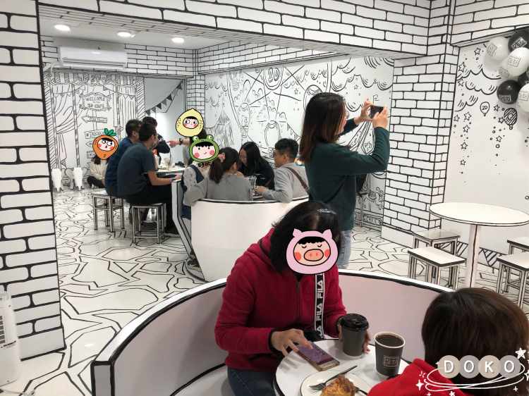 2D Cafe台中旗艦店