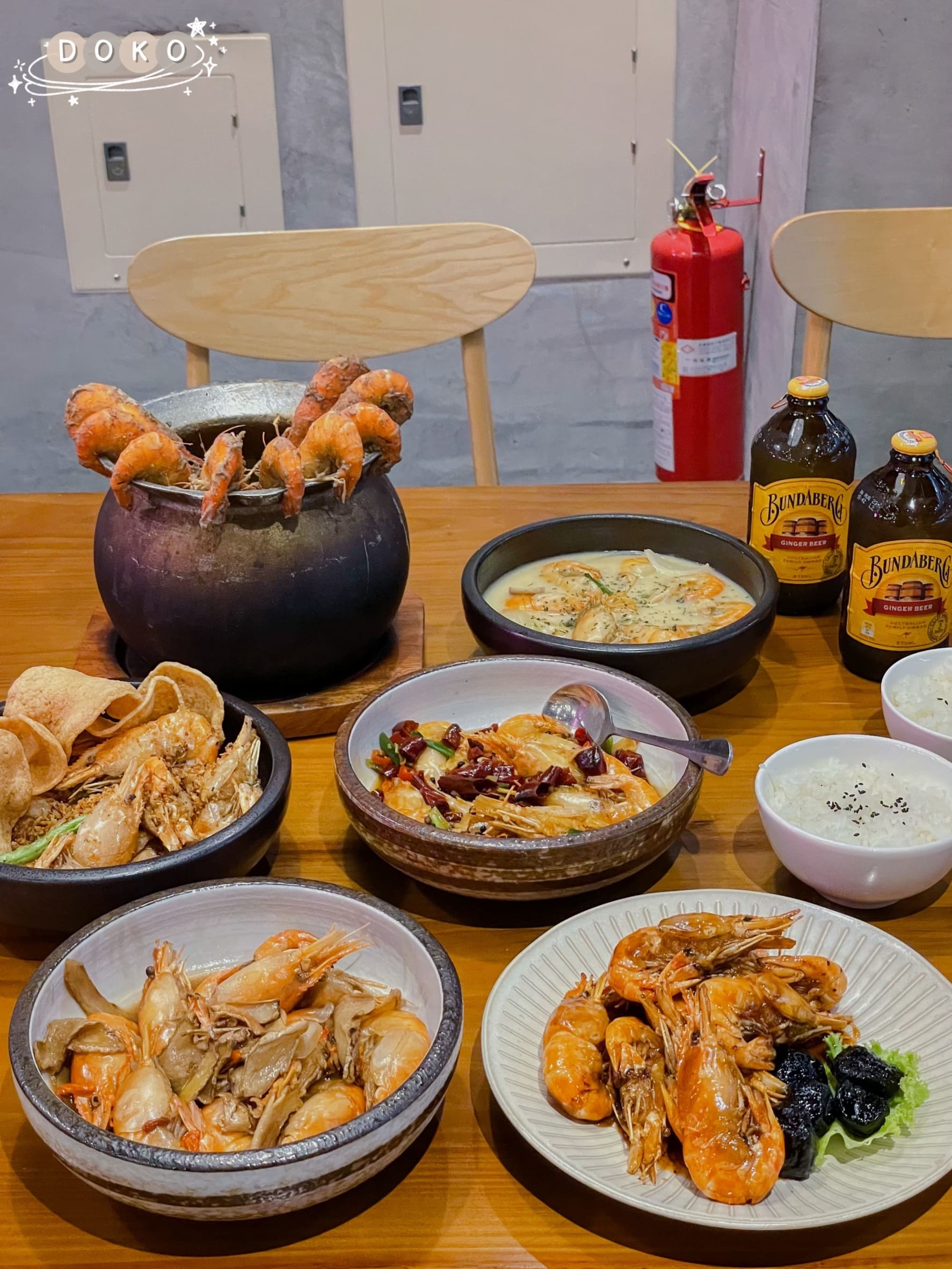 鴻龍宴活蝦料理餐廳